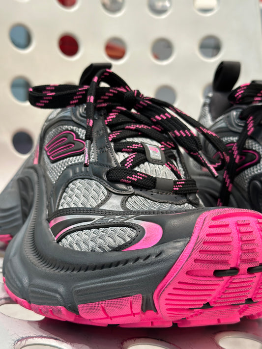 10XL SNEAKERS
