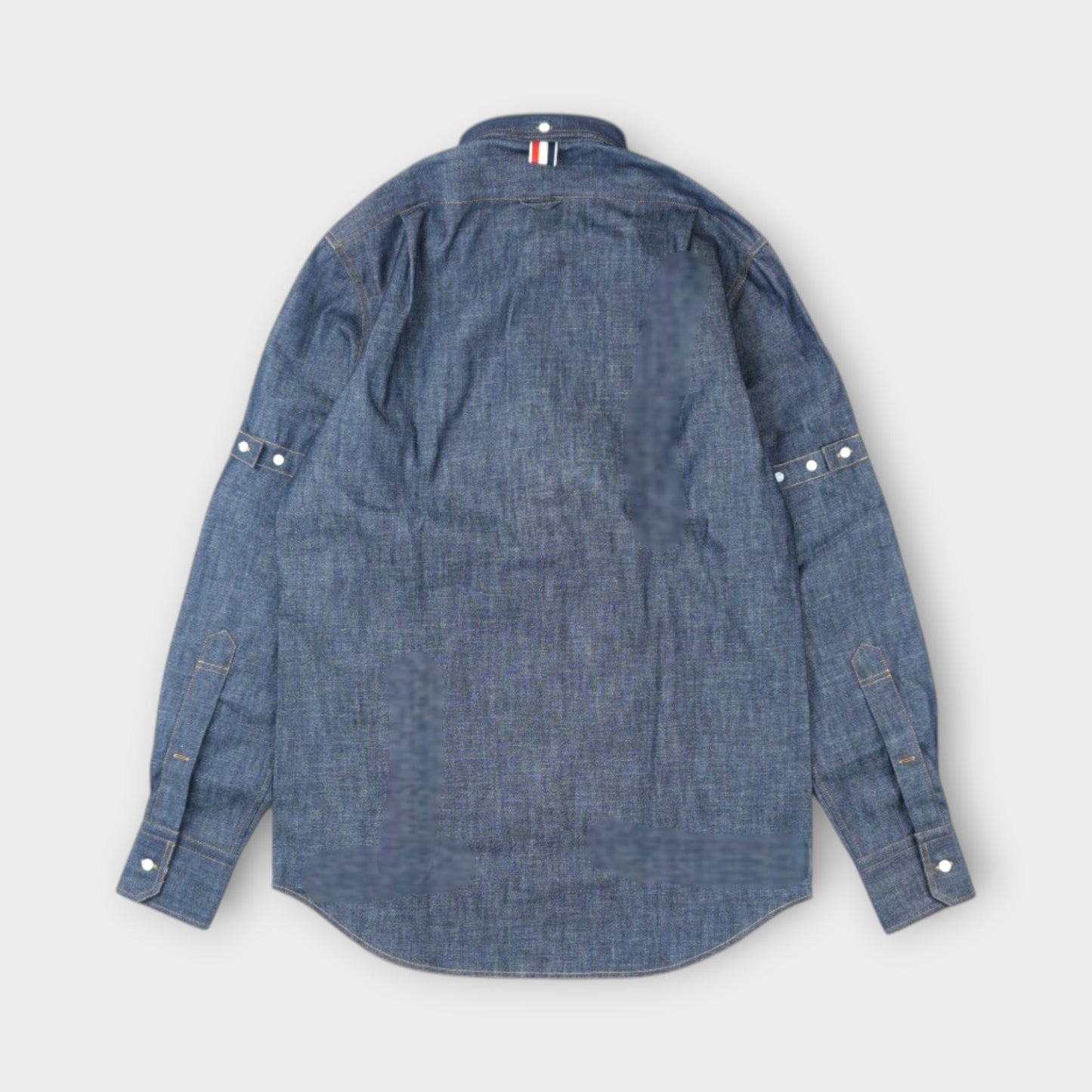 THOM BROWNE L/S BD STRAIGHT FIT SHIRT W/ RWB INNER CUFF DETAIL AND SELF ARMBAND IN SHIRTING DENIM