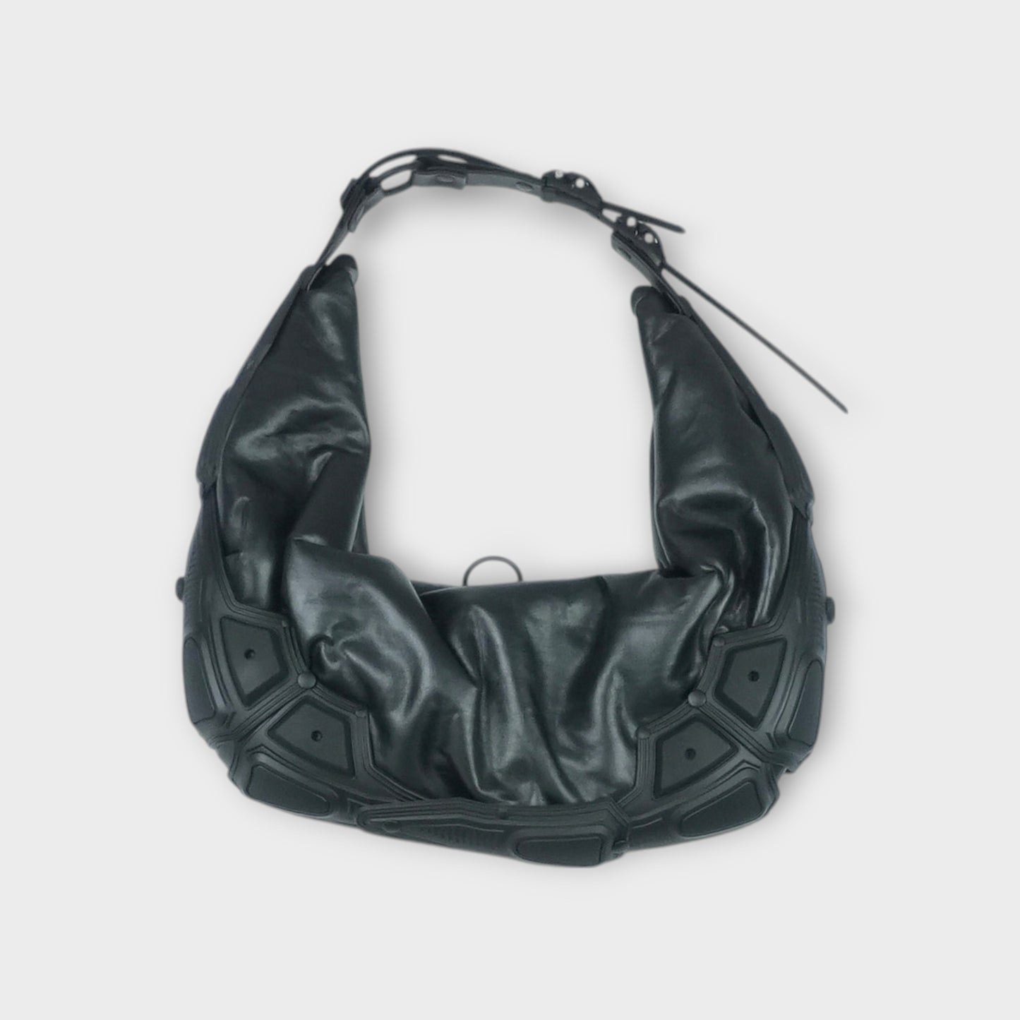 INNERRAUM HALF MOON BAG