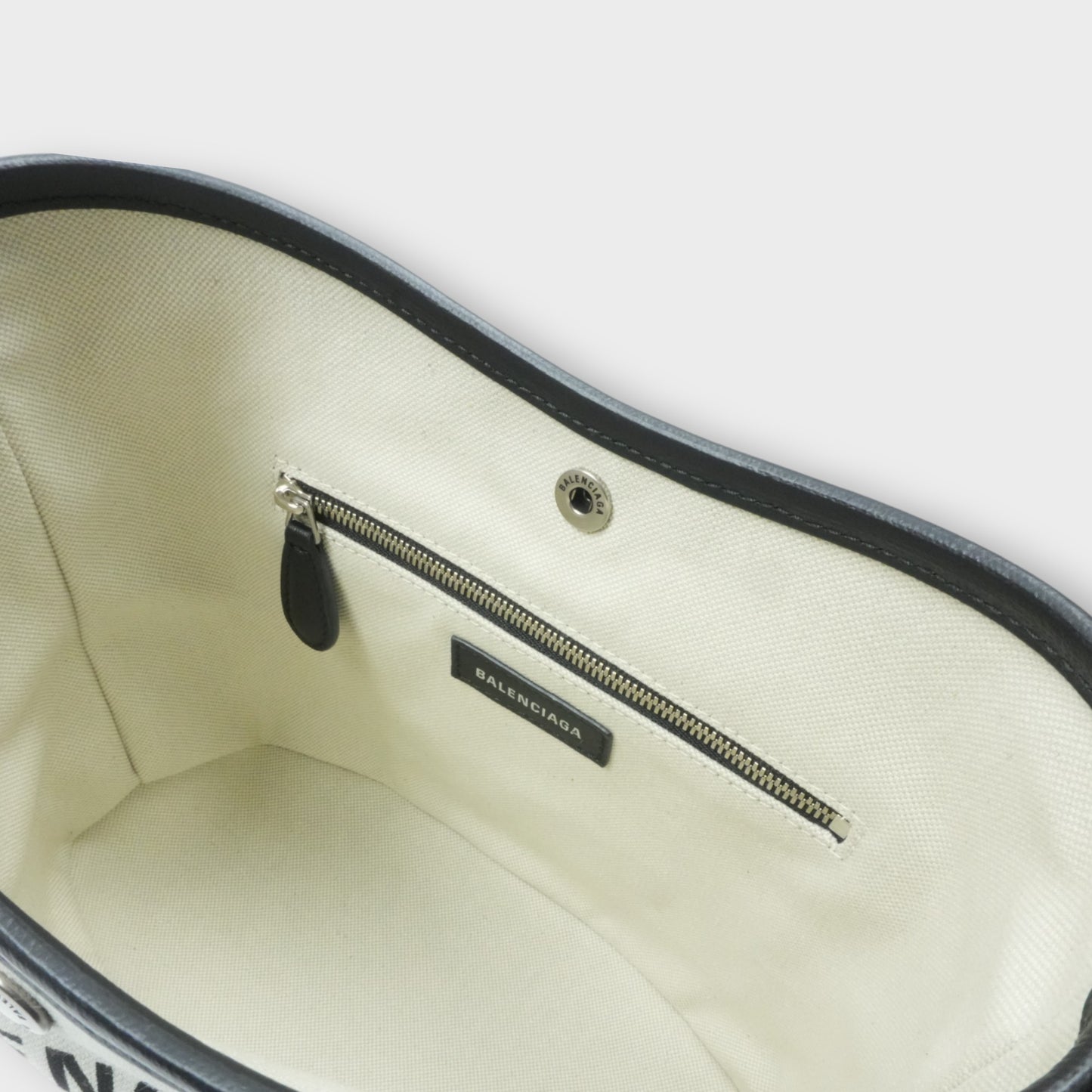 BALENCIAGA BIARRITZ BUCKET S