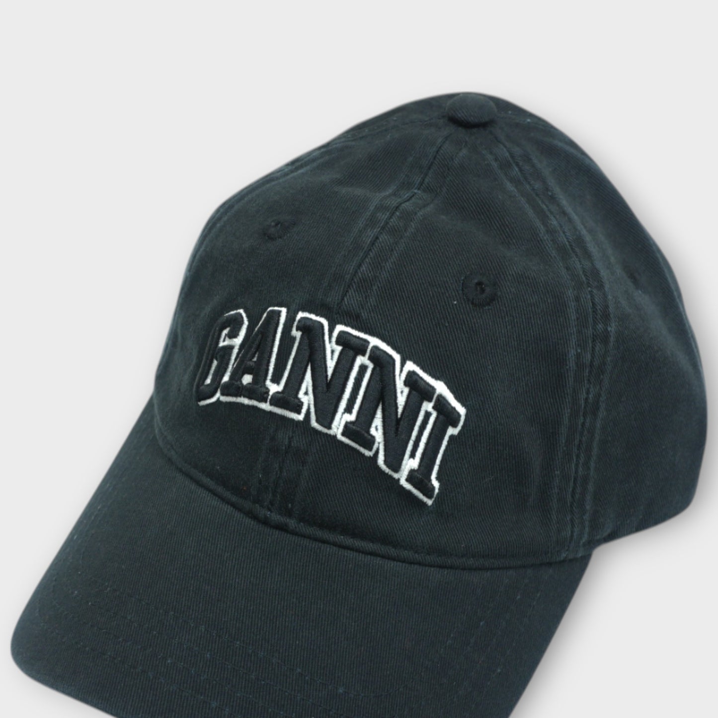 GANNI Washed Cotton Canvas Cap Emb