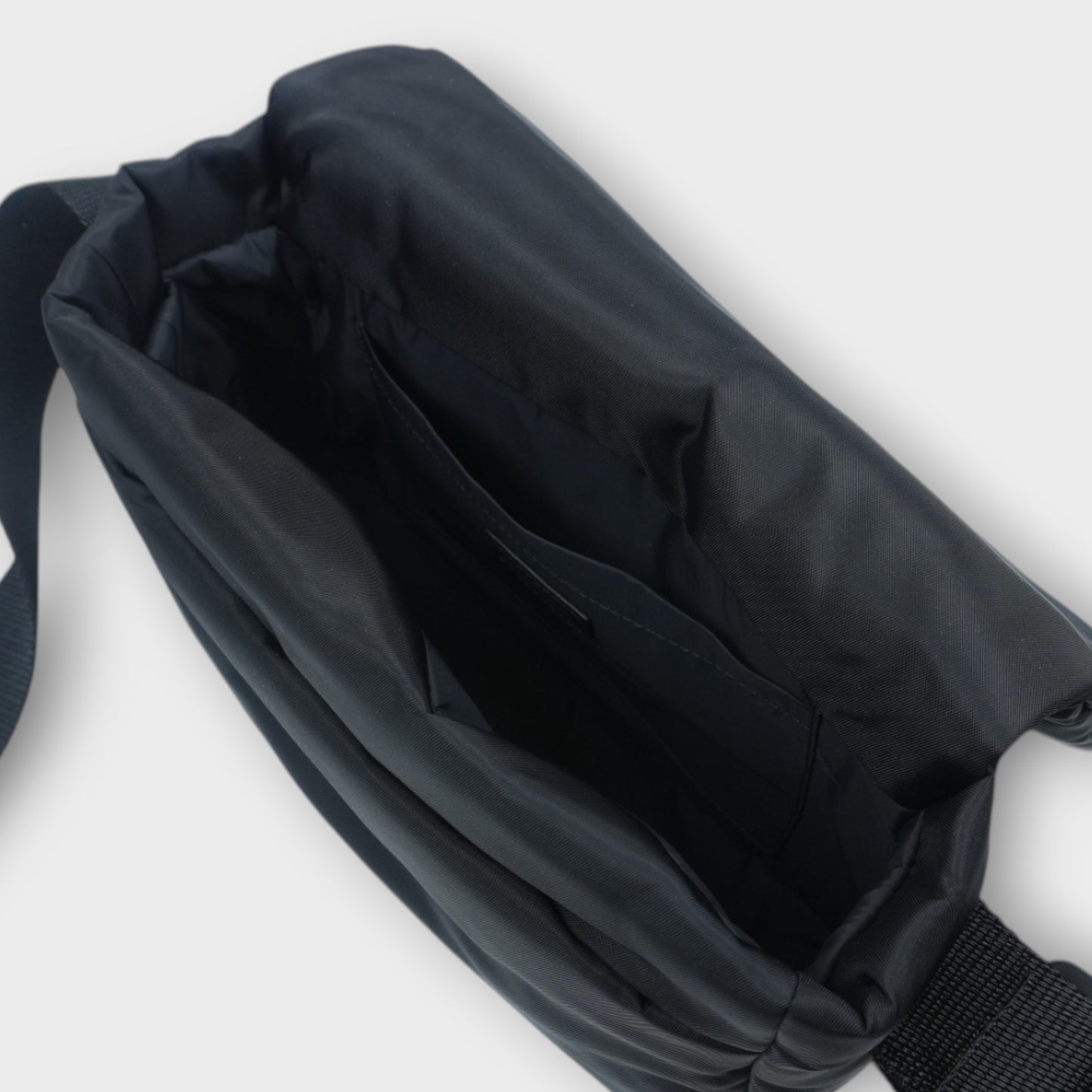 BALENCIAGA MONACO FLAP MESSENGER S