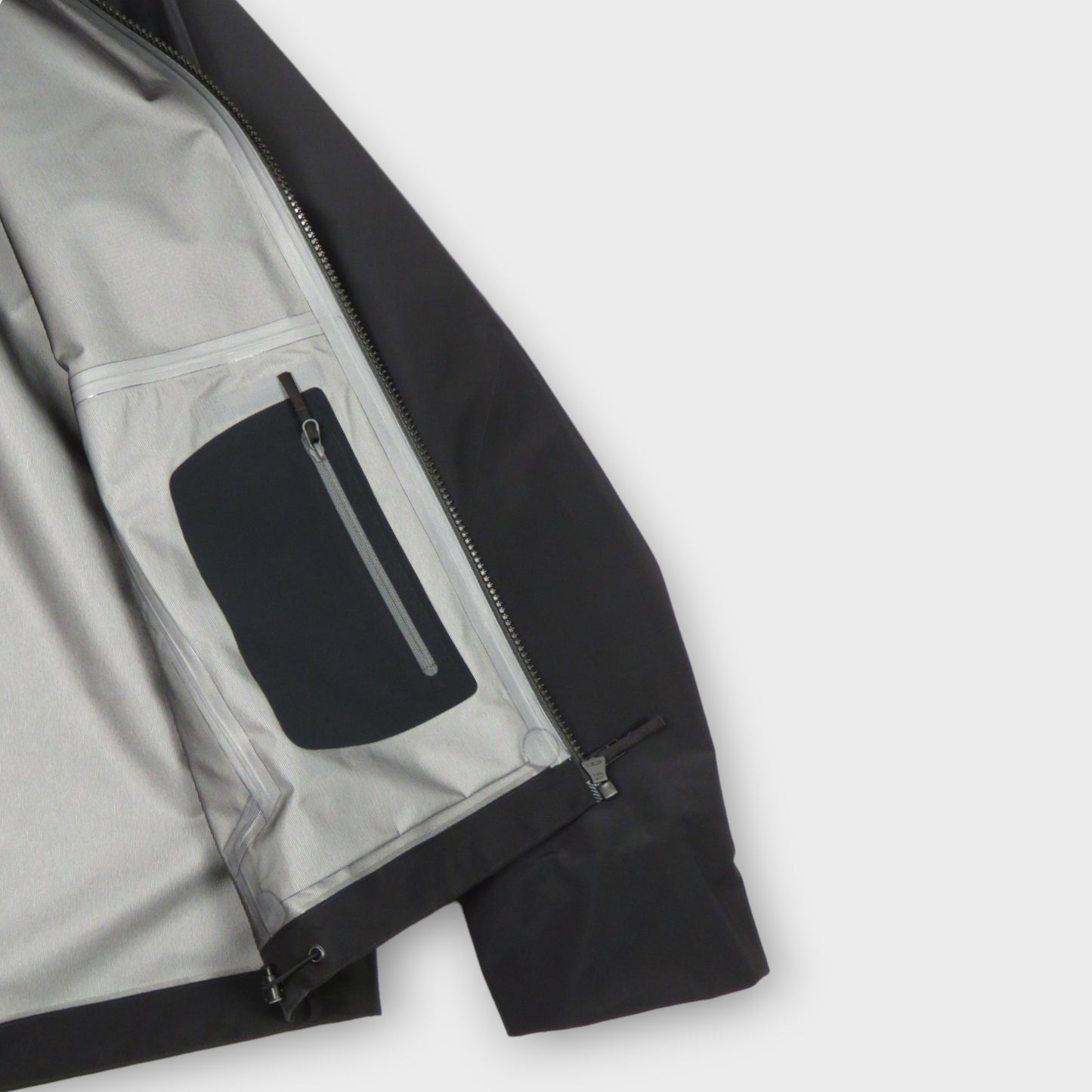 VEILANCE Perron Jacket