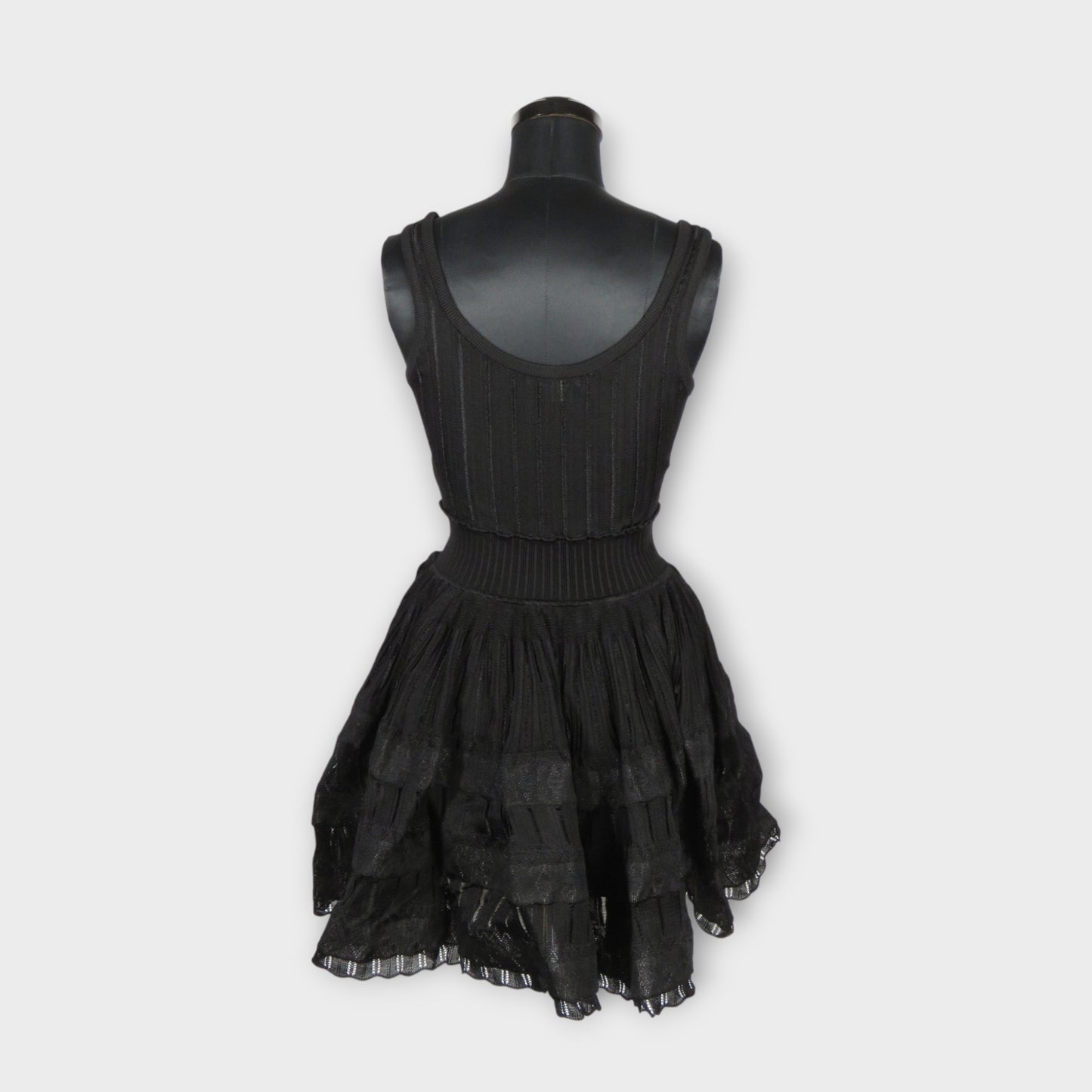 ALAÏA FLUID SKATER