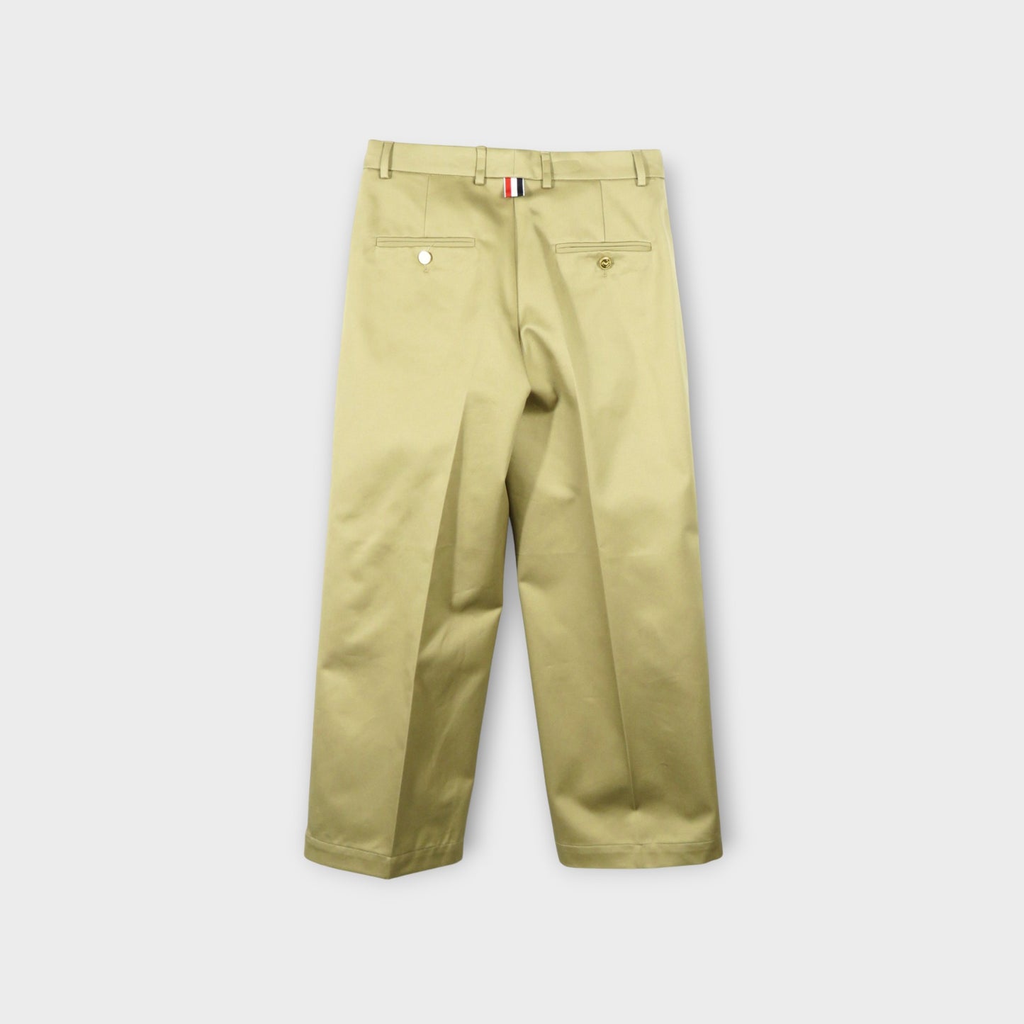 THOM BROWNE RELAXED FIT PLEATED TROUSER IN COTTON TWILL