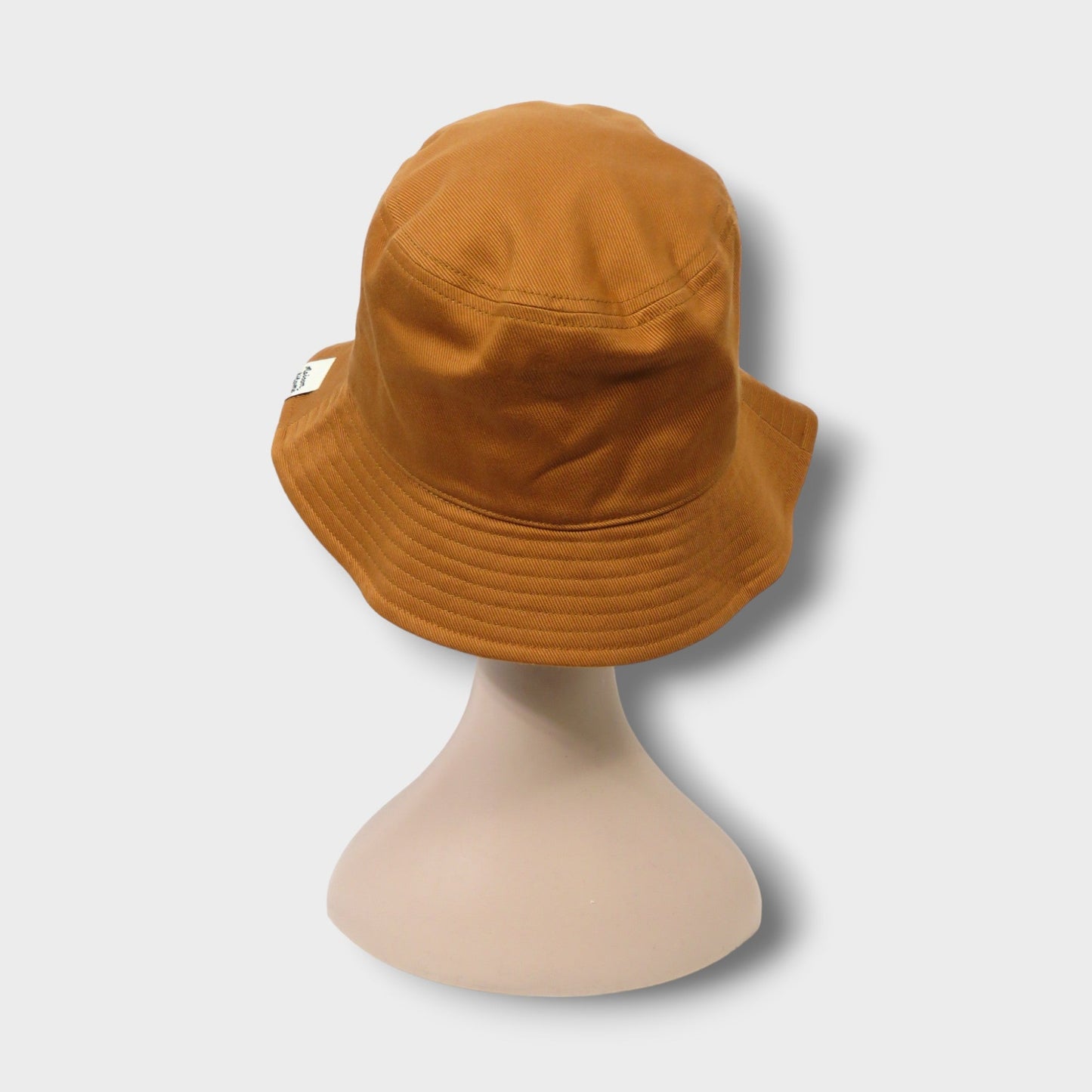 MAISON KITSUNÉ BOLD FOX HEAD BUCKET HAT