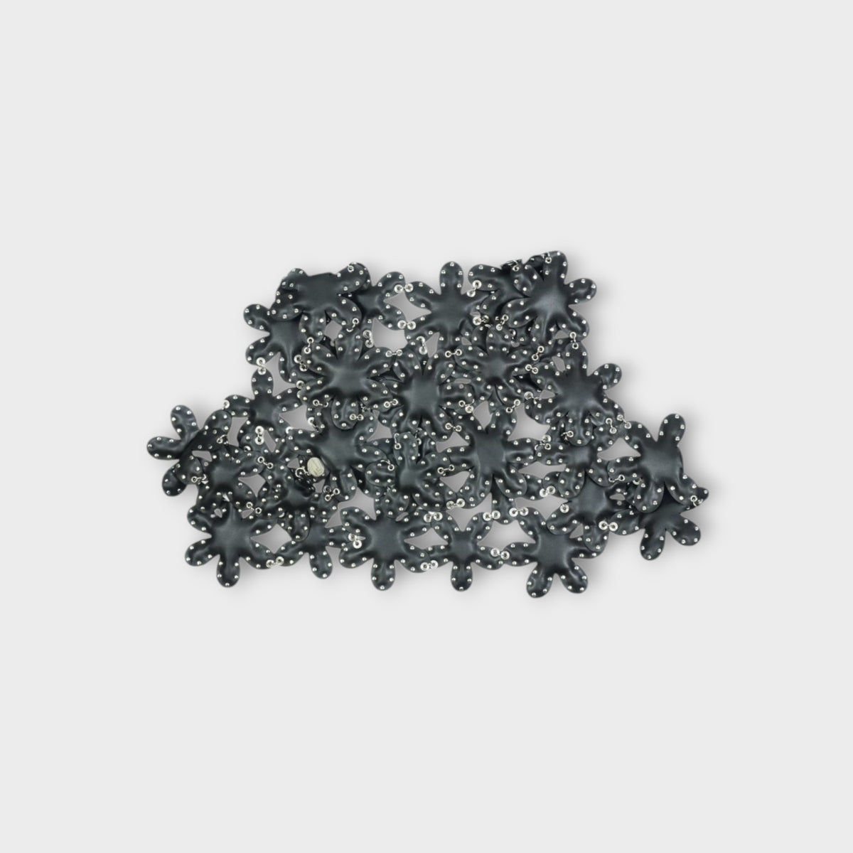 noir kei ninomiya flower harness – mou by ACROPOLIS