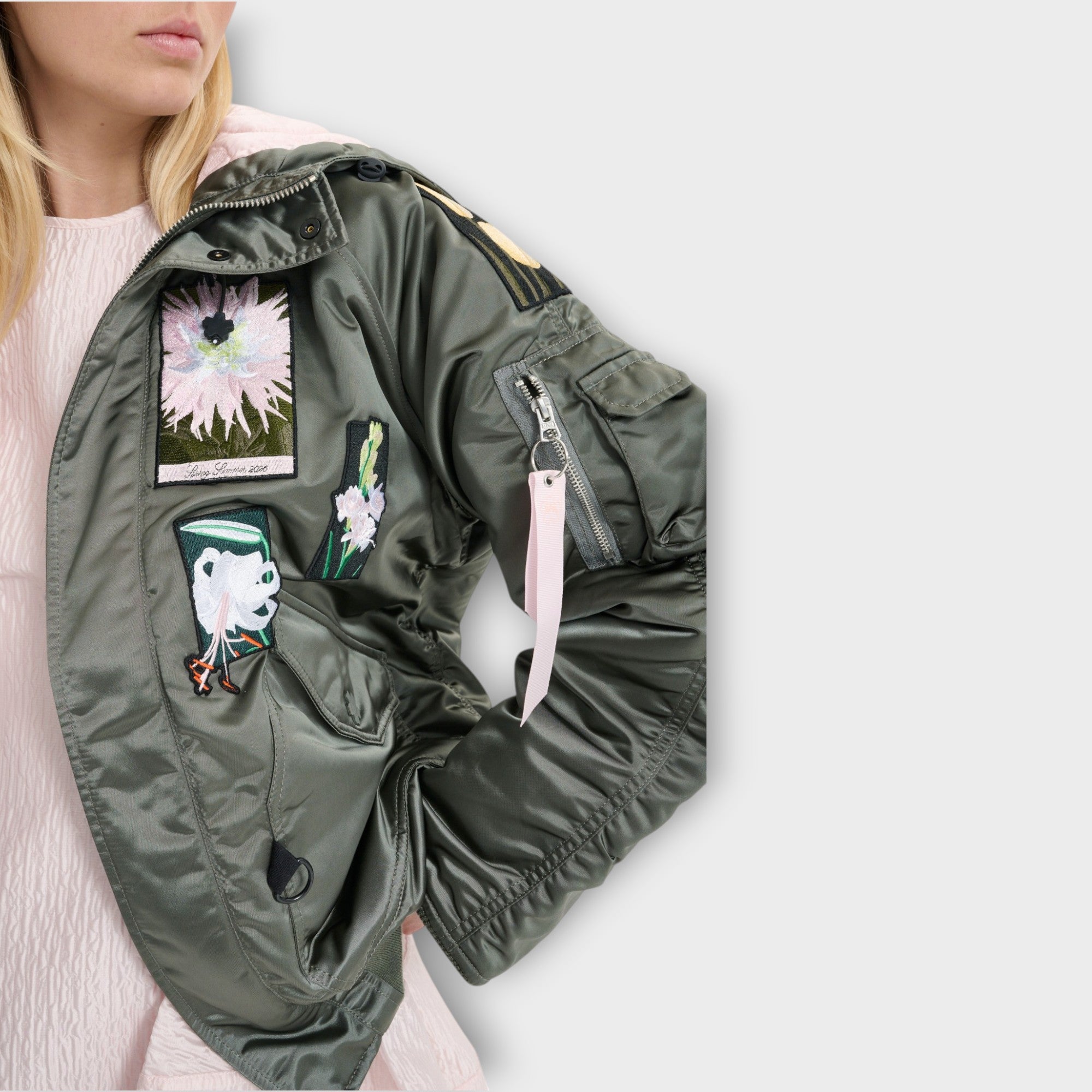 CECILIE BAHNSEN X ALPHA INDUSTRIES N-2B PATCH OS – mou by ACROPOLIS