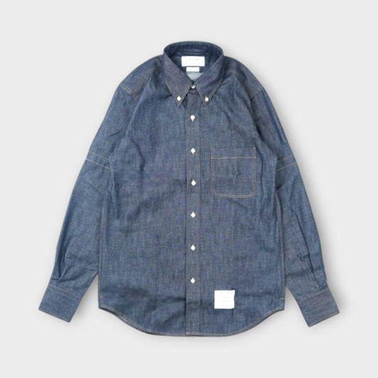 THOM BROWNE L/S BD STRAIGHT FIT SHIRT W/ RWB INNER CUFF DETAIL AND SELF ARMBAND IN SHIRTING DENIM