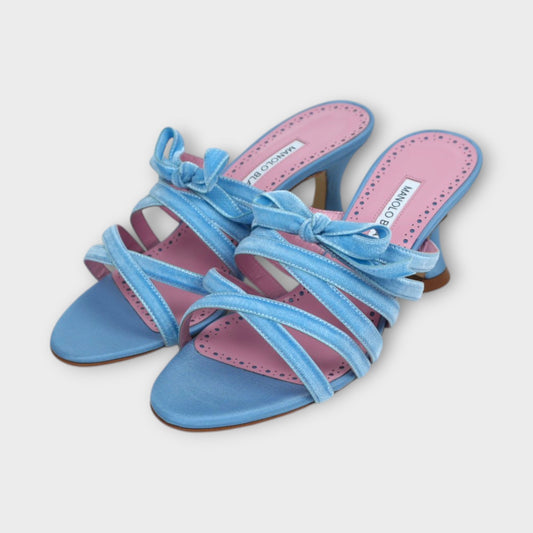 MANOLO BLAHNIK