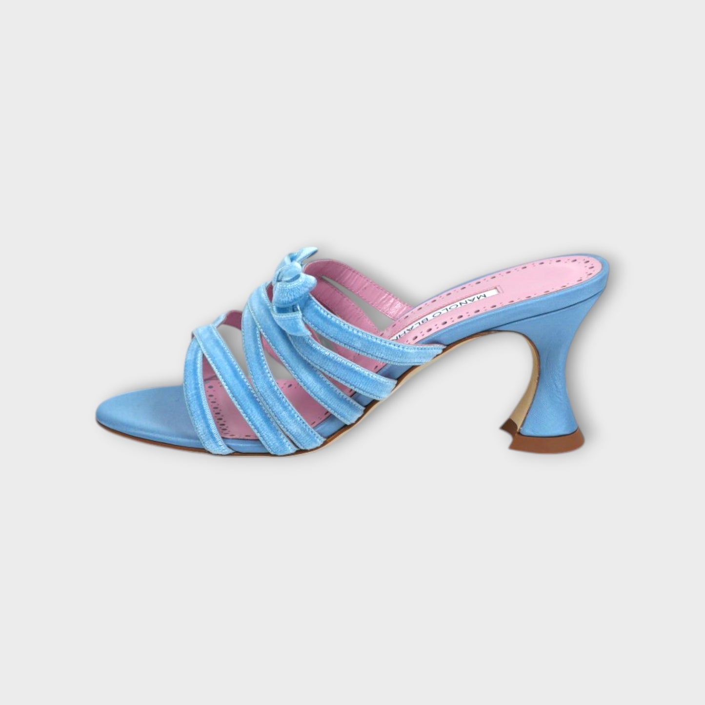 MANOLO BLAHNIK