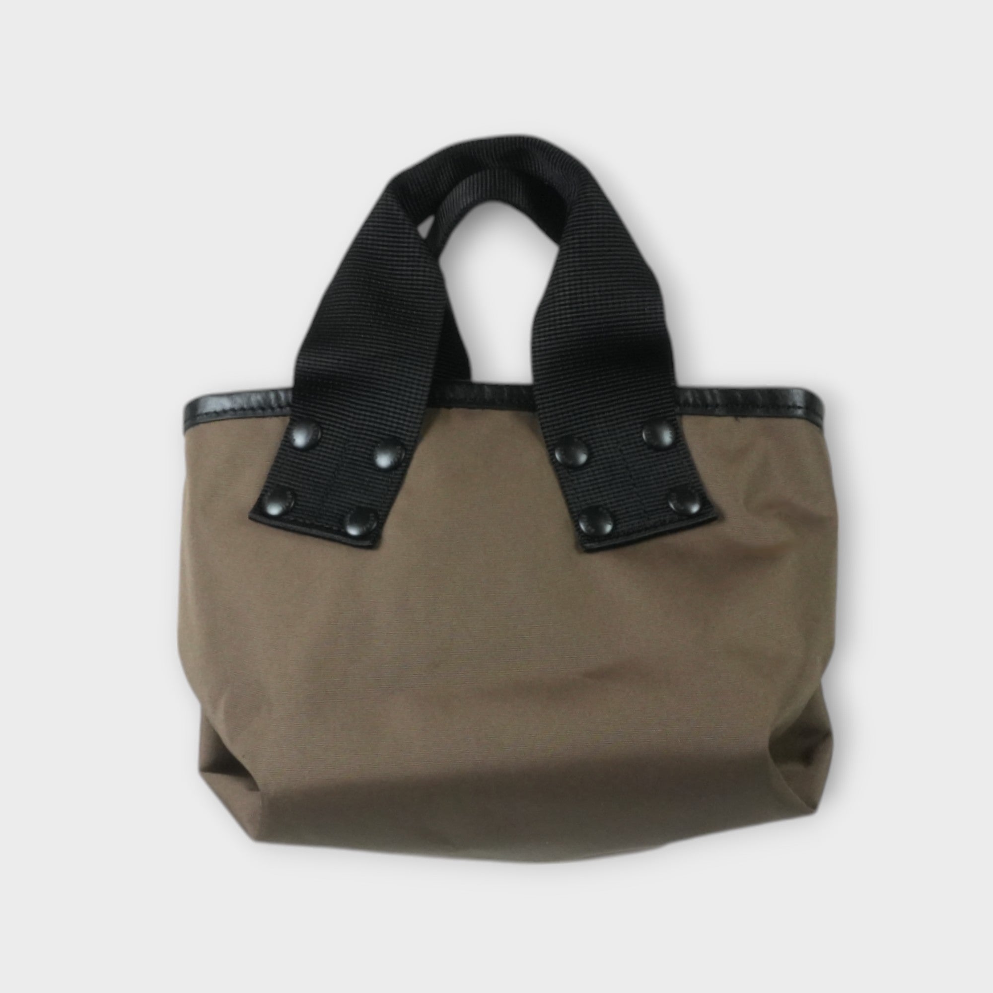 国内より1WEEK【sacai】Pocket Tote Bag Small Abaka Shopper Bag Small | sacai Official Store サカイ