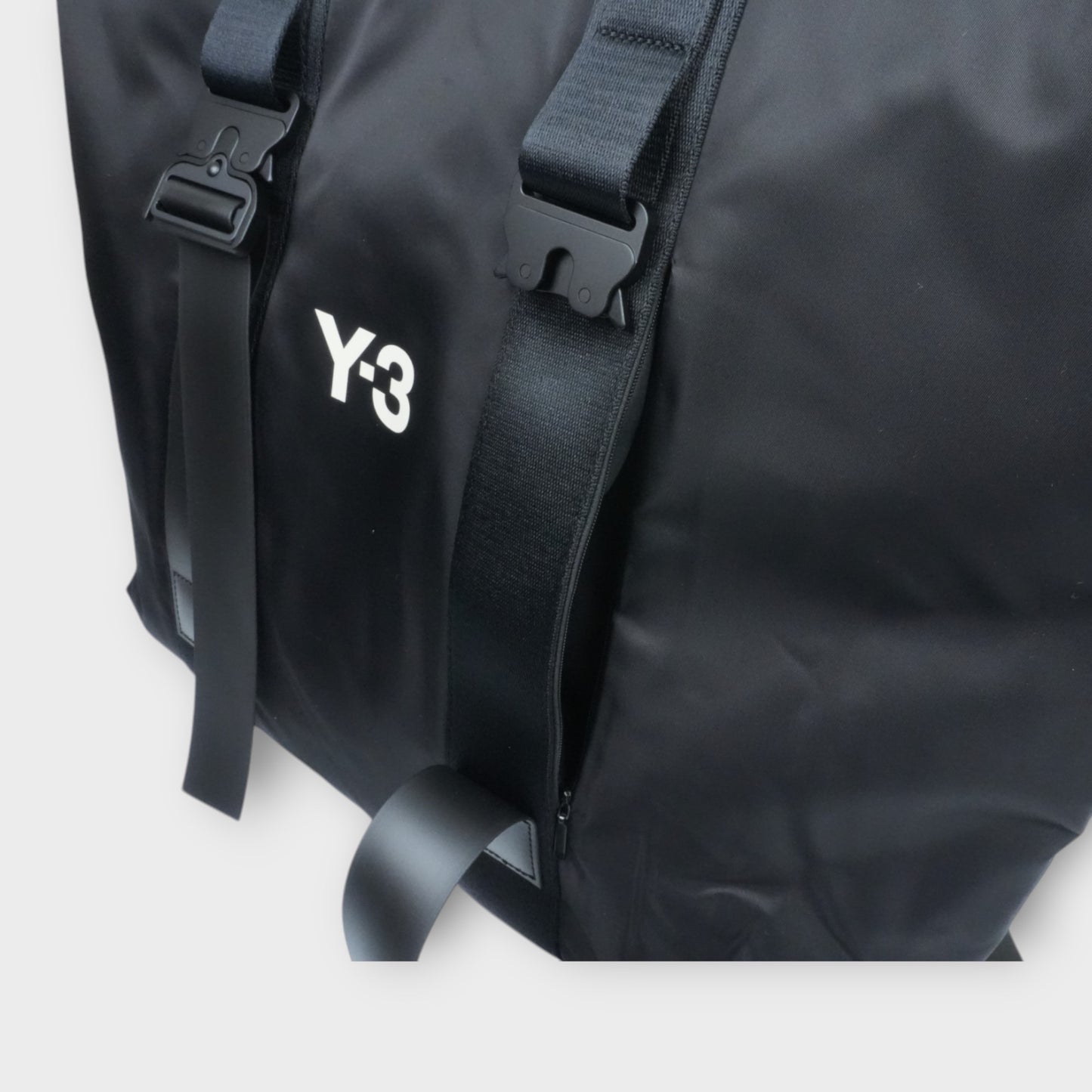 Y-3 SHOPPER