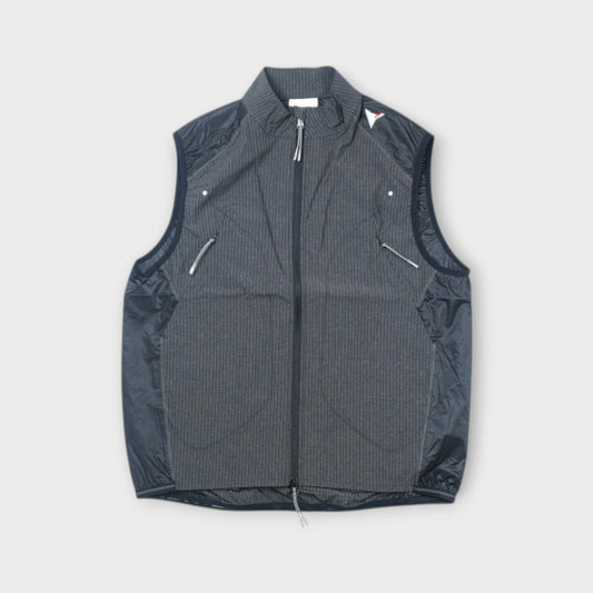 ROA Nurnb Pinstriped Commuting Vest