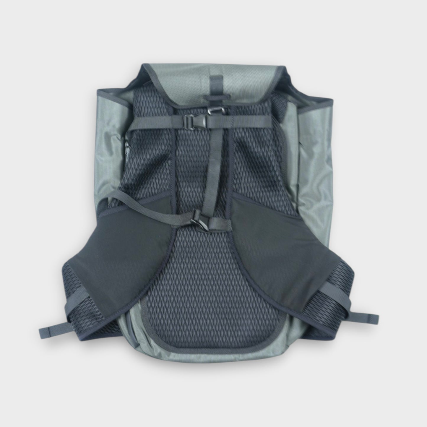 ROA TESTUD0 30L Tecnical Shell Backpack