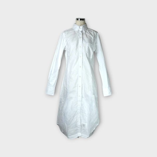 THOM BROWNE KNEE LENGTH POINT COLLAR SHIRTDRESS W/RWB GROSGRAIN PLACKET IN OXFORD