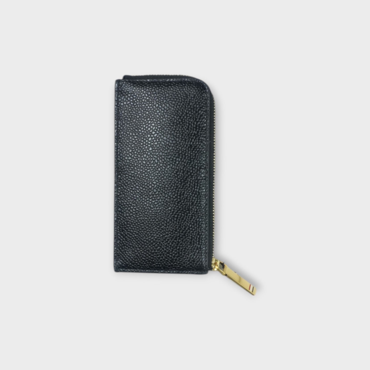 THOM BROWNE HALF ZIP AROUND WALLET IN PEBBLE GRAIN LEATHER