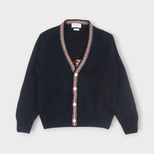 THOM BROWNE HECTOR PATCHWORK JERSEY INTARSIA V NECK CARDIGAN IN DONEGAL W/ RWB STRIPE