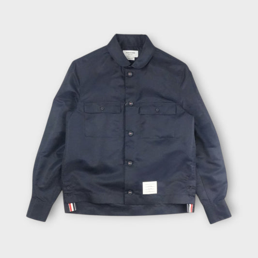 THOM BROWNE SHAWL COLLAR PATCH POCKET STRAIGHT FIT L/S SHIRT IN TWILL FLIGHT TECH