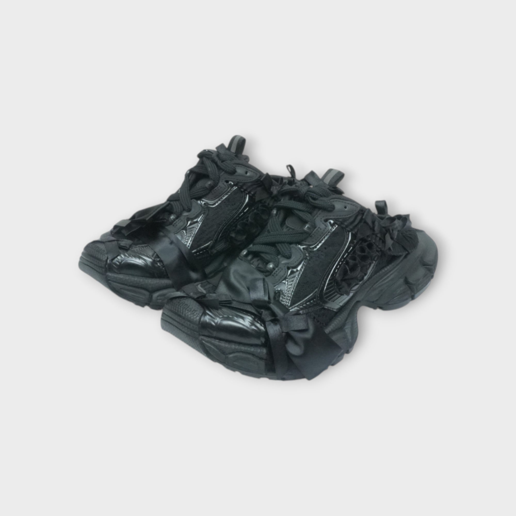 BALENCIAGA ブラック キュロット Balenciaga x Crocs Jibbitz mules for Women - Black in UAE