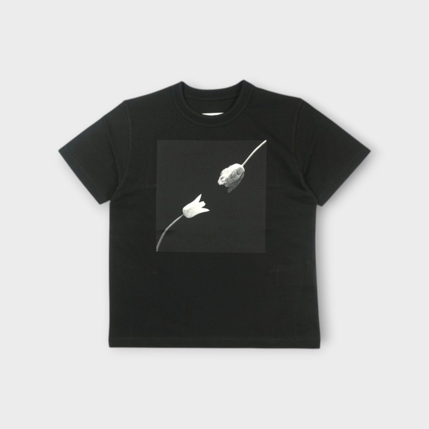 sacai UNISEX Robert Mapplethorpe Graphic Print T-Shirt