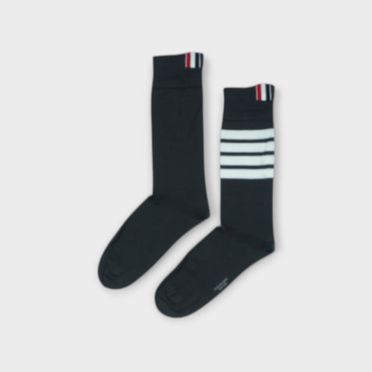 THOM BROWNE MID CALF SOCKS W/ 4 BAR IN LIGHTWEIGHT COTTON