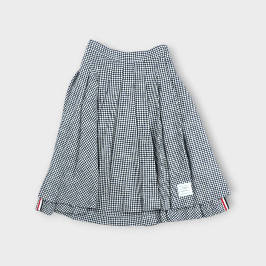 THOM BROWNE KNEE LENGTH PLEATED SKIRT IN GINGHAM COTTON TWEED