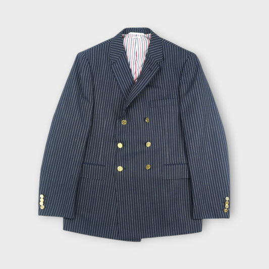 THOM BROWNE FIT 1 DB S/C (CLASSIC) IN PINSTRIPE HIGH TWIST WOOL SUITNG