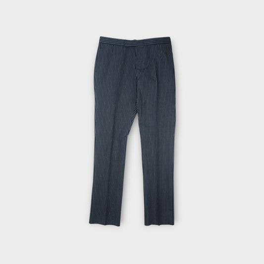 THOM BROWNE FIT 1 BACKSTRAP TROUSER IN PINSTRIPE HIGH TWIST WOOL SUITNG