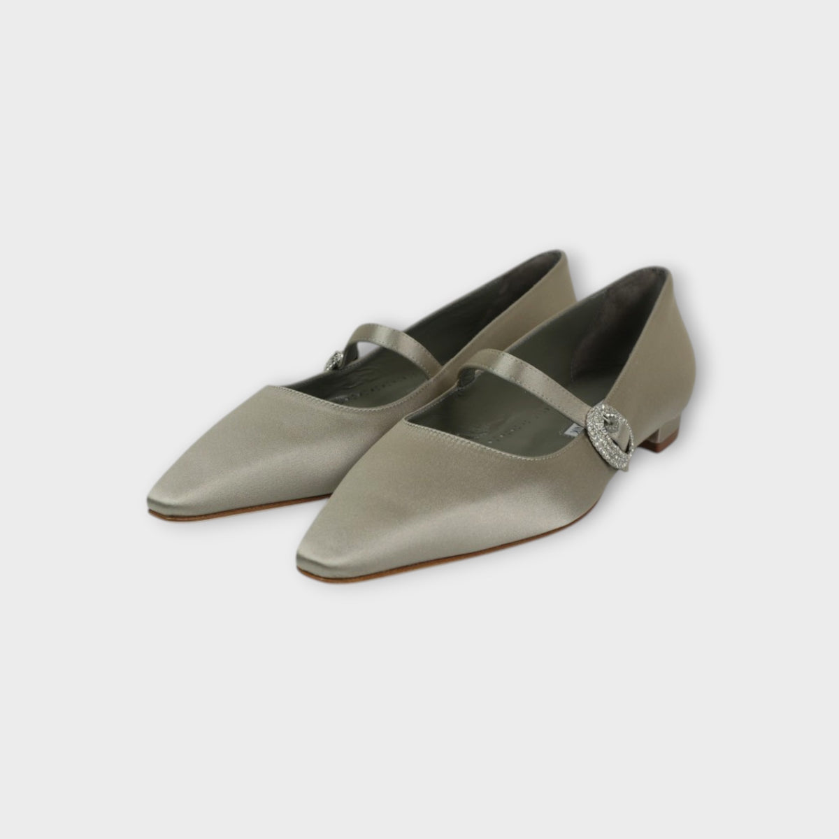 MANOLO BLAHNIK AULUSPLAFLAT