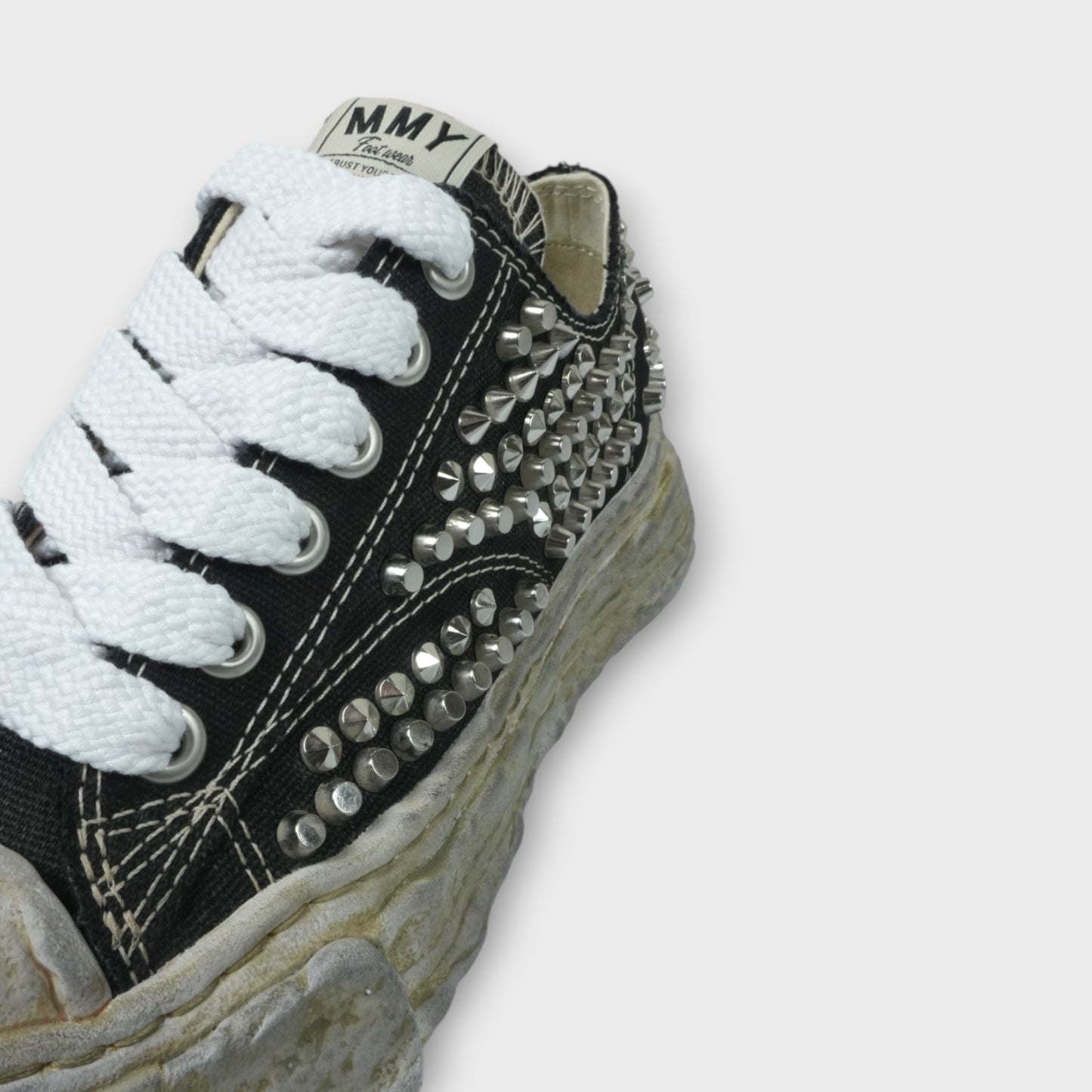 MIHARA YASUHIRO PTS23 STUDDED LOW