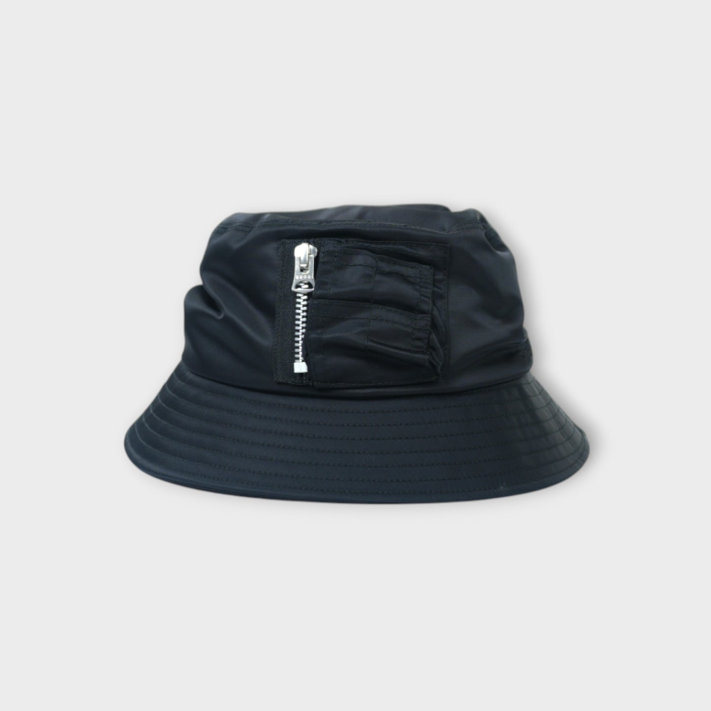 sacai UNISEXSingle Brim Pocket Hat / Nylon Twill
