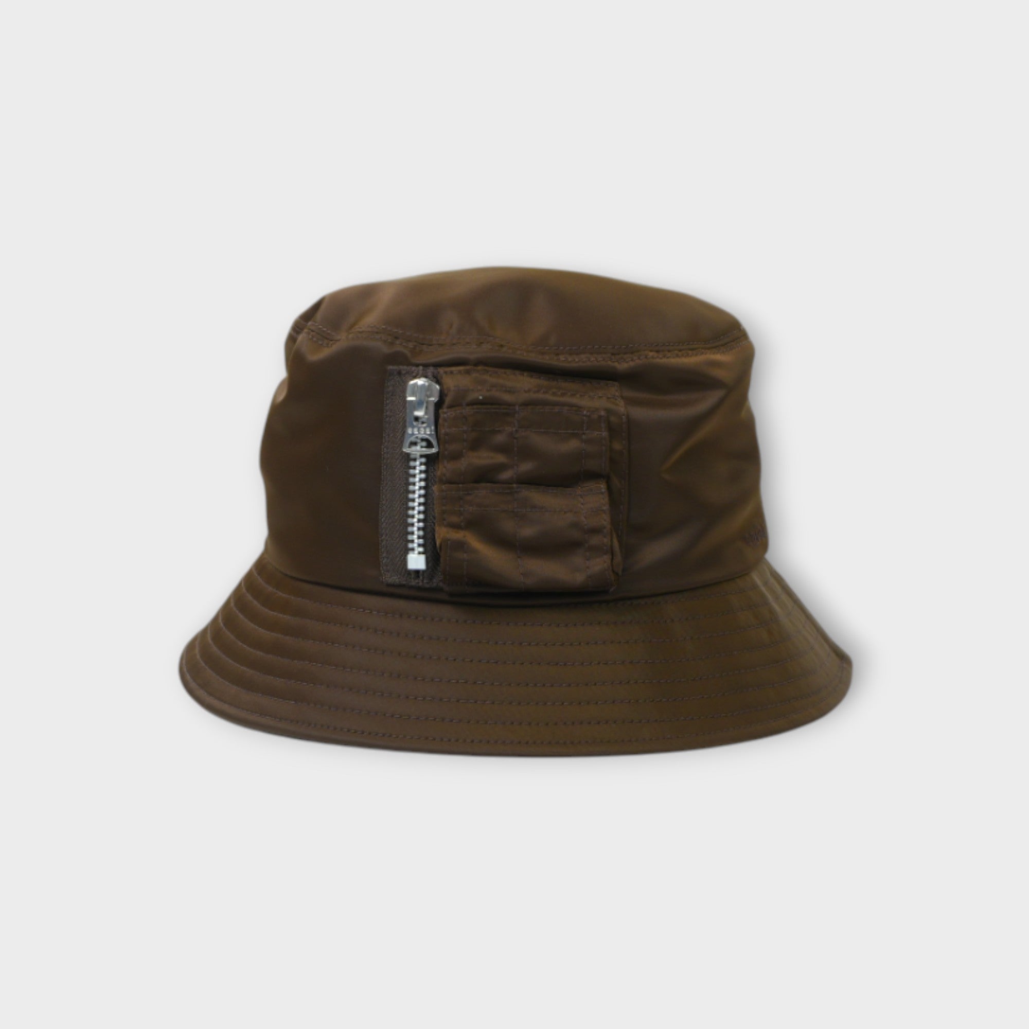 sacai UNISEX Single Brim Pocket Hat / Nylon Twill – mou by ACROPOLIS