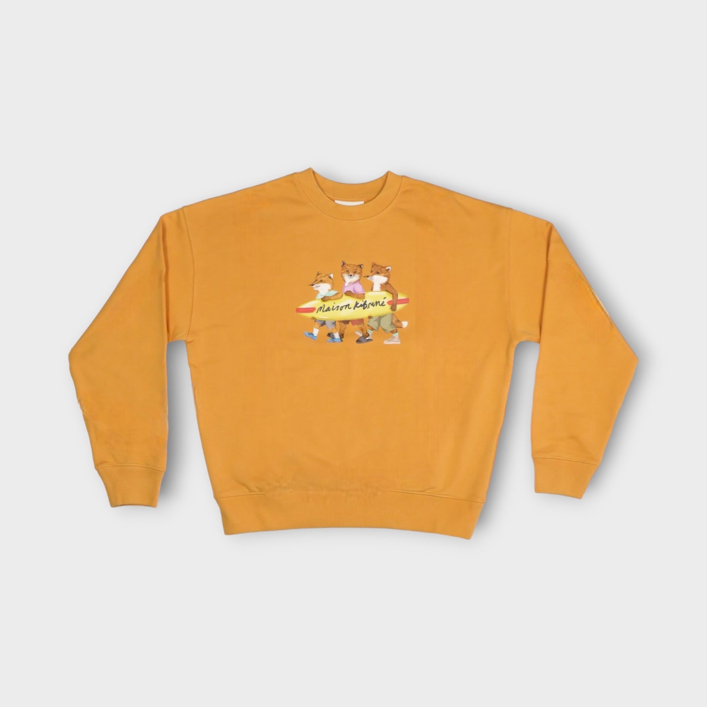 MAISON KITSUNÉ SURFING FOXES COMFORT SWEATSHIRT