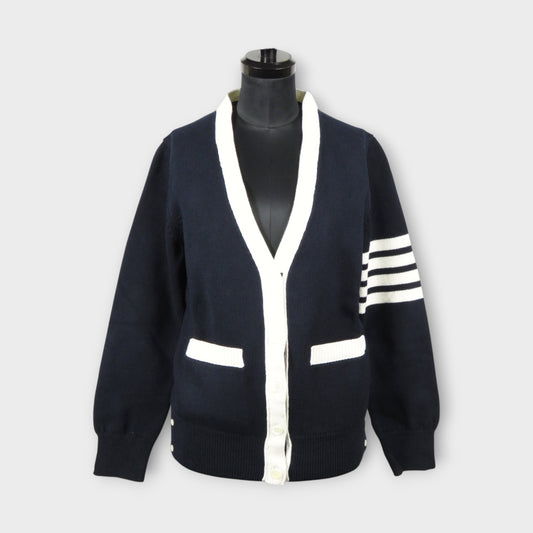 THOM BROWNE HECTOR ICON JERSEY STITCH INTARSIA V NECK CARDIGAN IN COTTON W/ 4 BAR STRIPE