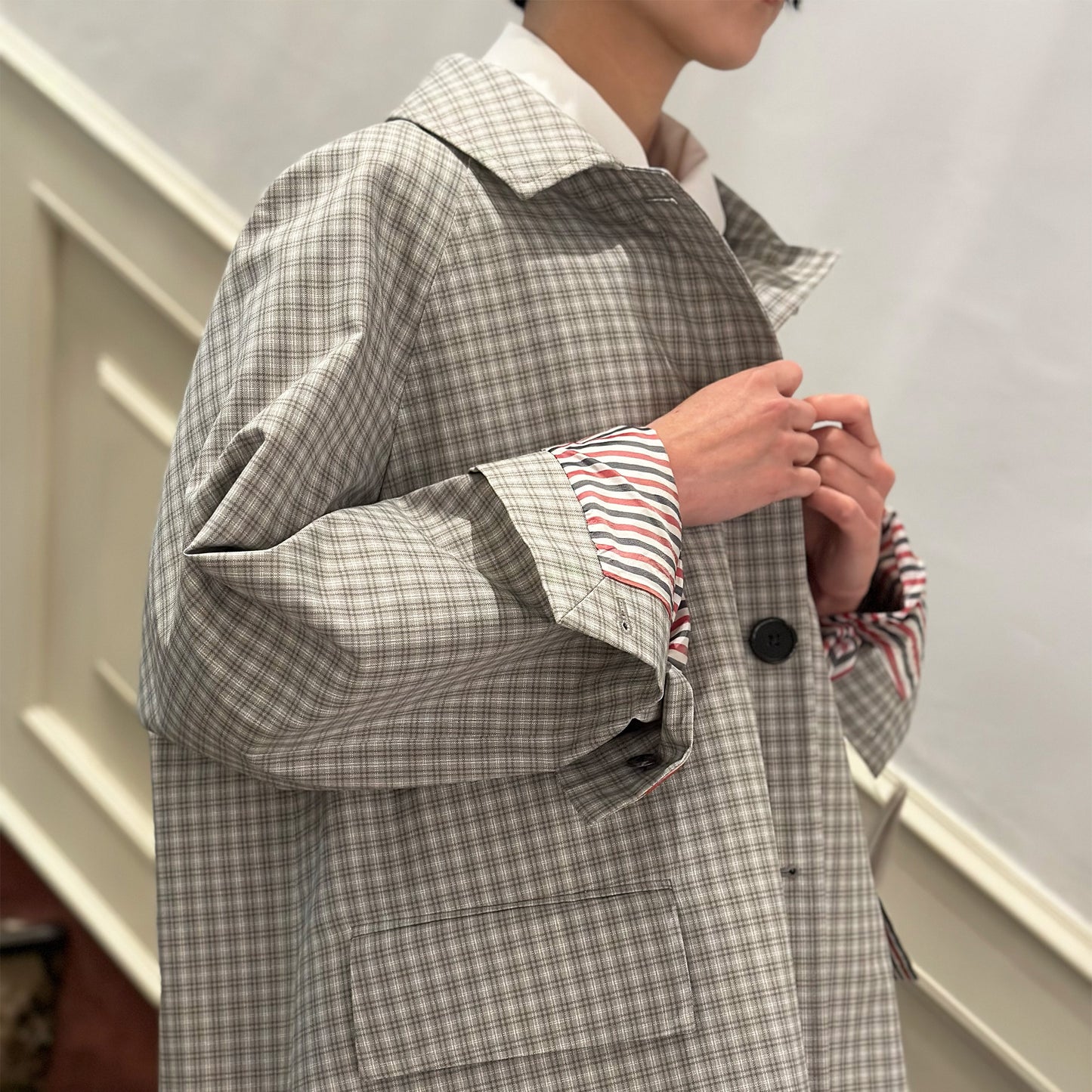 THOM BROWNE CROPPED CAR COAT W/ BOX PLEAT (76CM) IN SMALL CHECK POLY TECH CANVAS